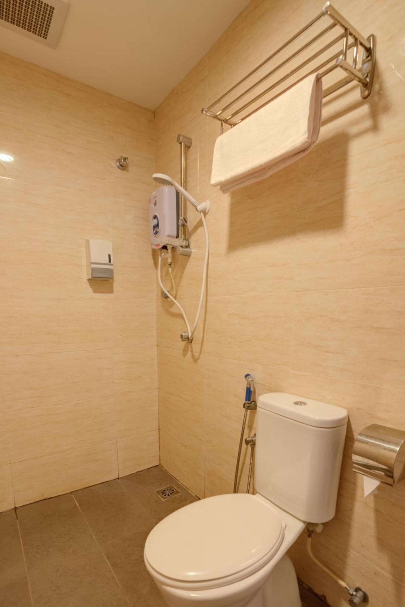 Gm Hotel Metro At Sunway Subang Jaya Room photo